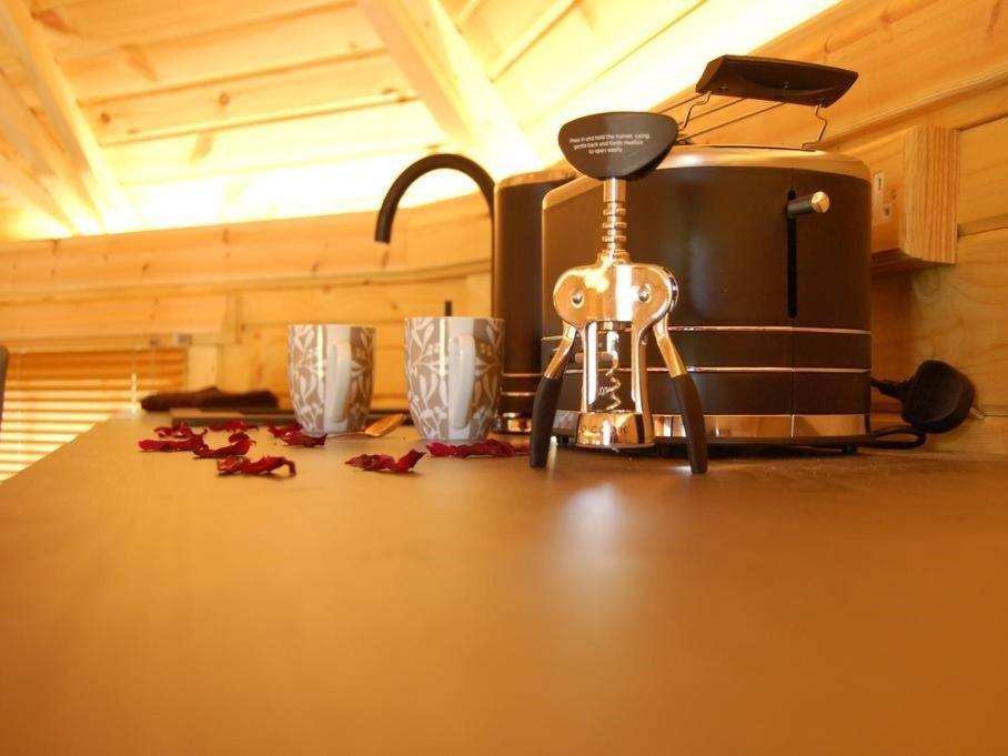 Romantic Rural Retreats Crewkerne Exteriör bild